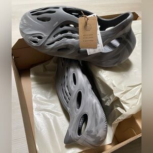 Adidas YEEZY YZY FOAM RNR MX Granite IE4931 Size 10